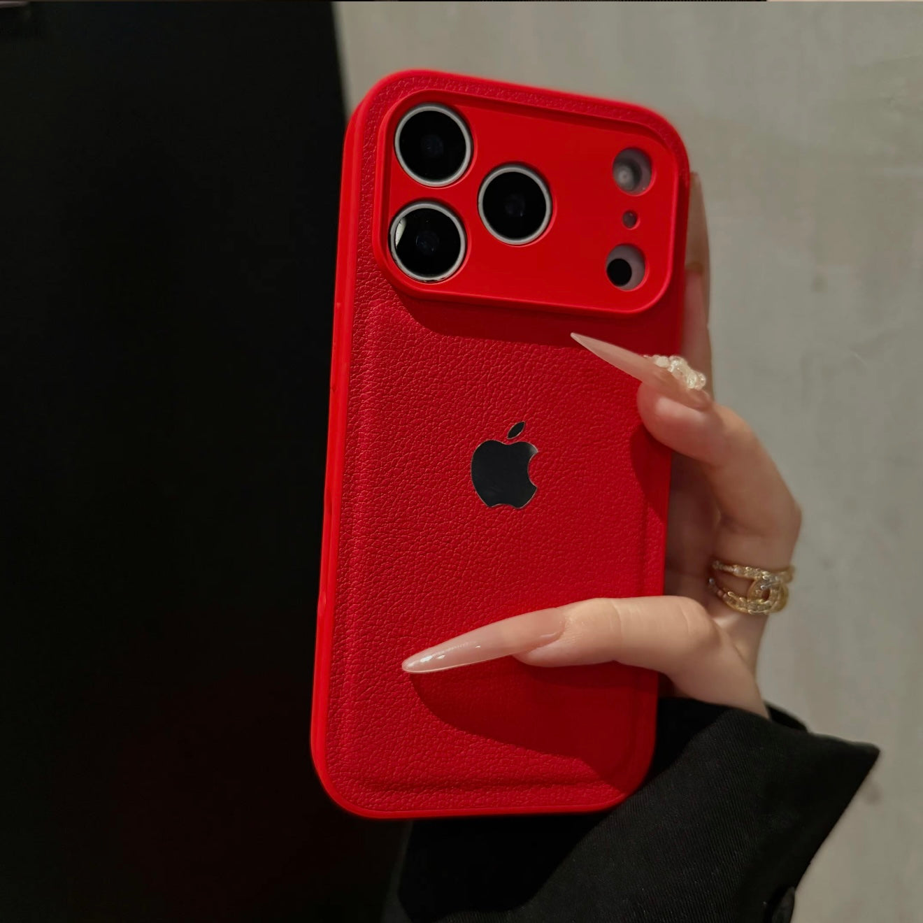 Luxury Litchi Grain iPhone Case - Premium Textured Hard Cover