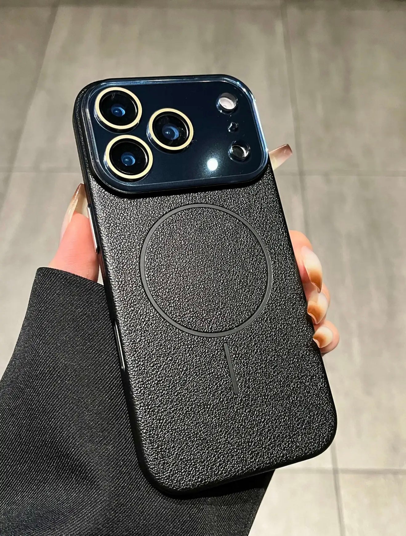 MagSafe Crystal Litchi Grain Case