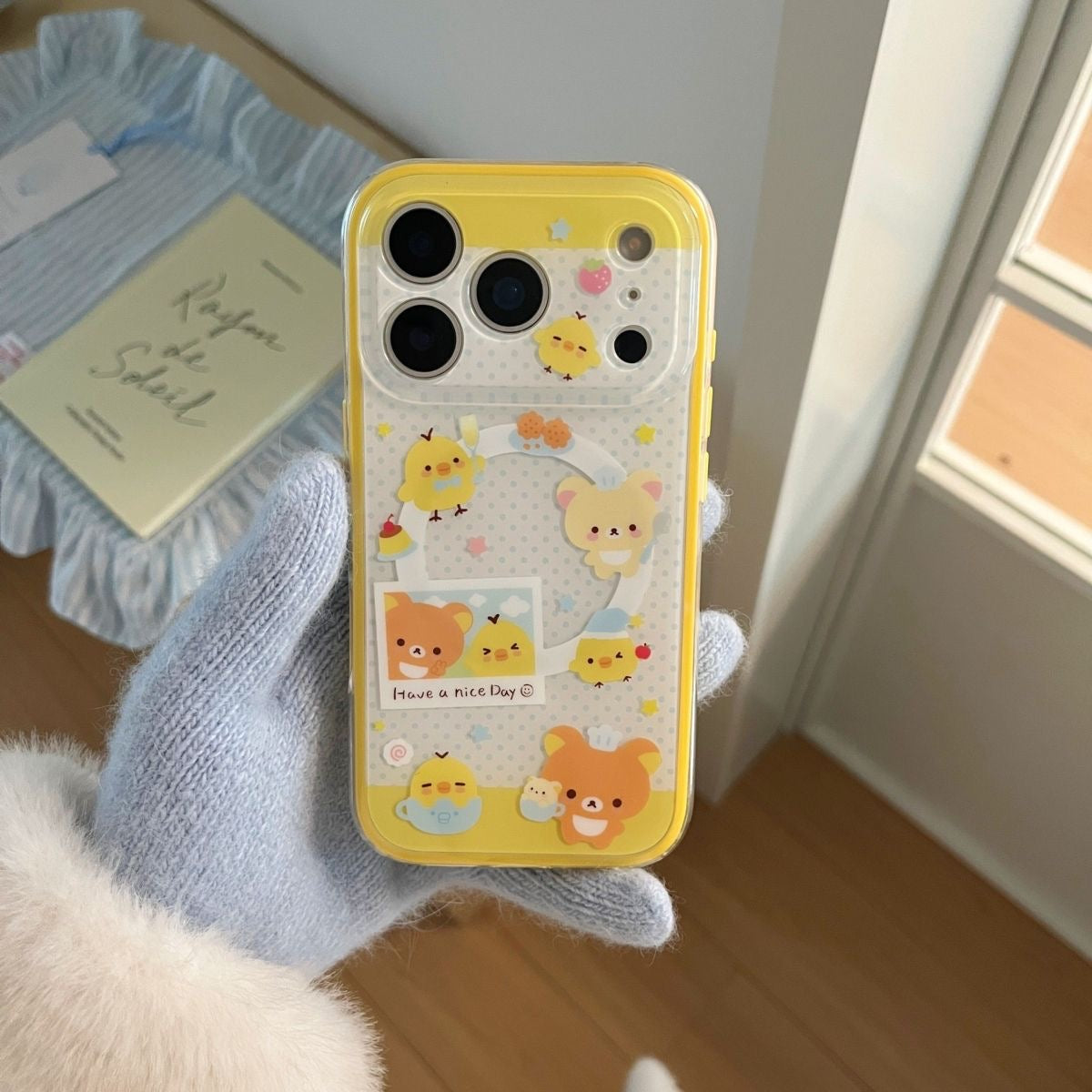 🐣 The Genius Bottle Opener Phone Case!