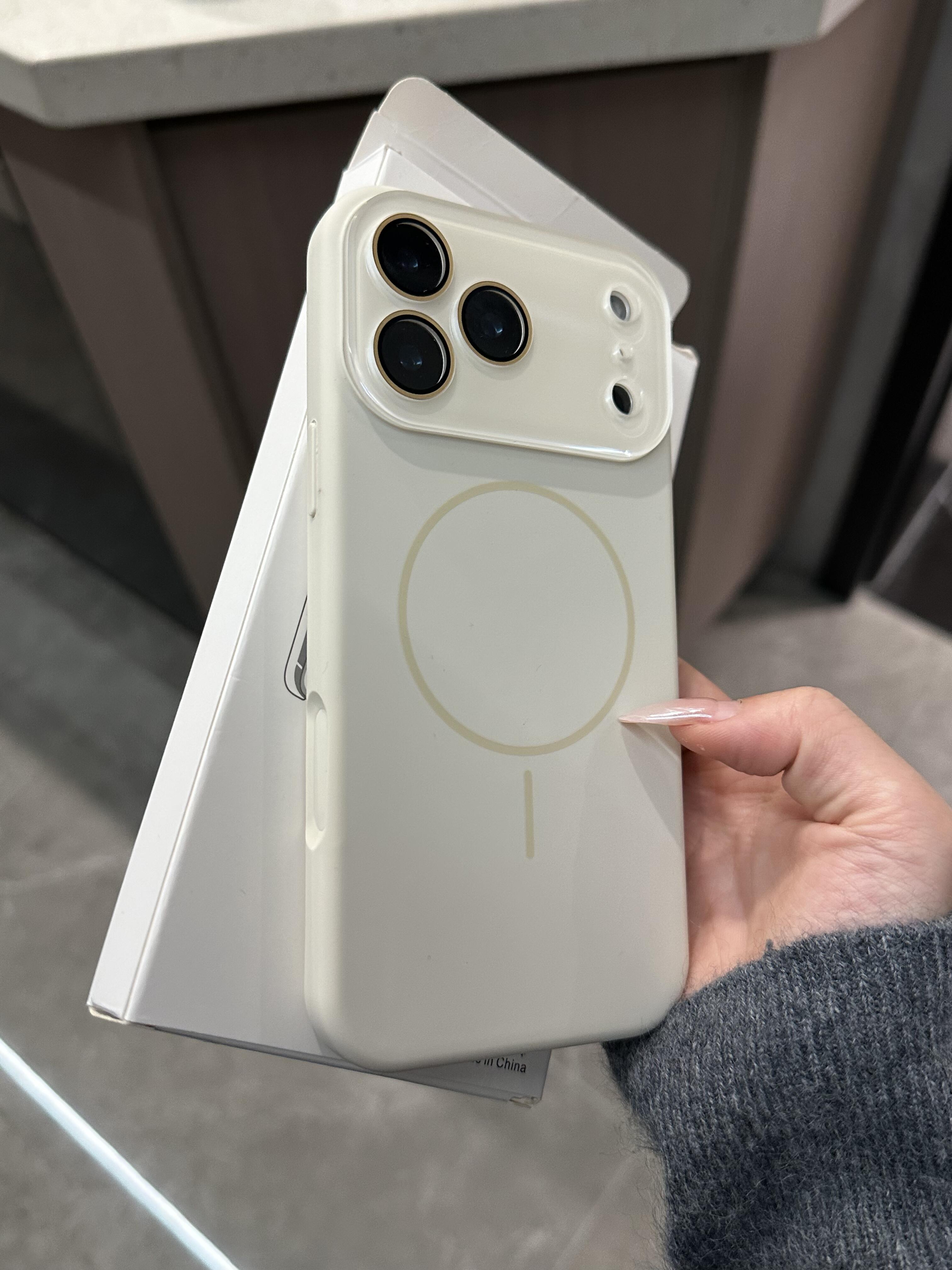 MagSafe Silicone iPhone Case with Sliding Lens Cover - Camera Protection